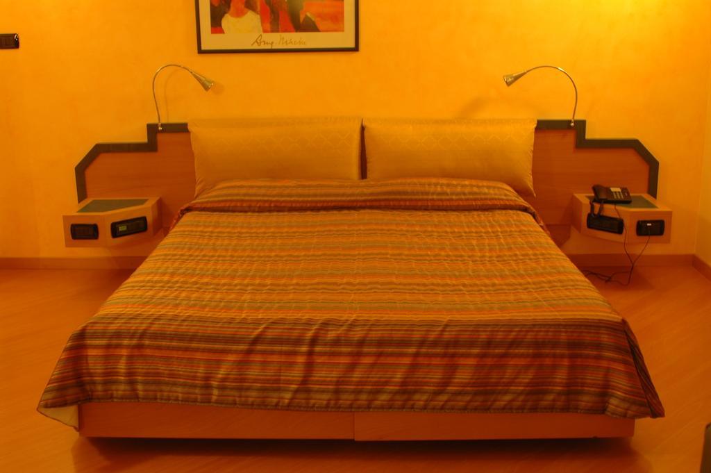 Hotel St John Desio Exterior foto